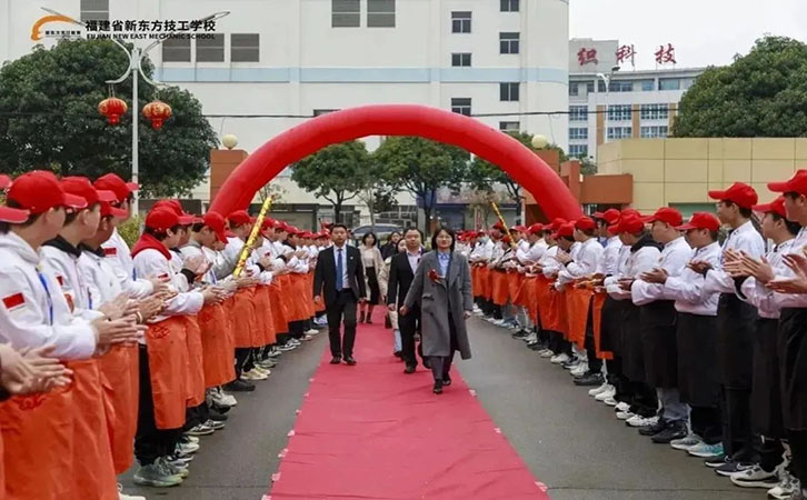 校企签约暨实习基地授牌仪式